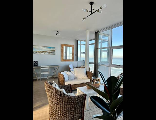 2 BEDROOM APARTMENT TO LET IN STRAND NORTH